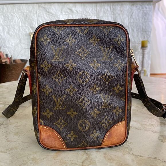 Vintage LOUIS VUITTON Monogram Amazone Shoulder Cross Body Bag - Picture 4 of 16